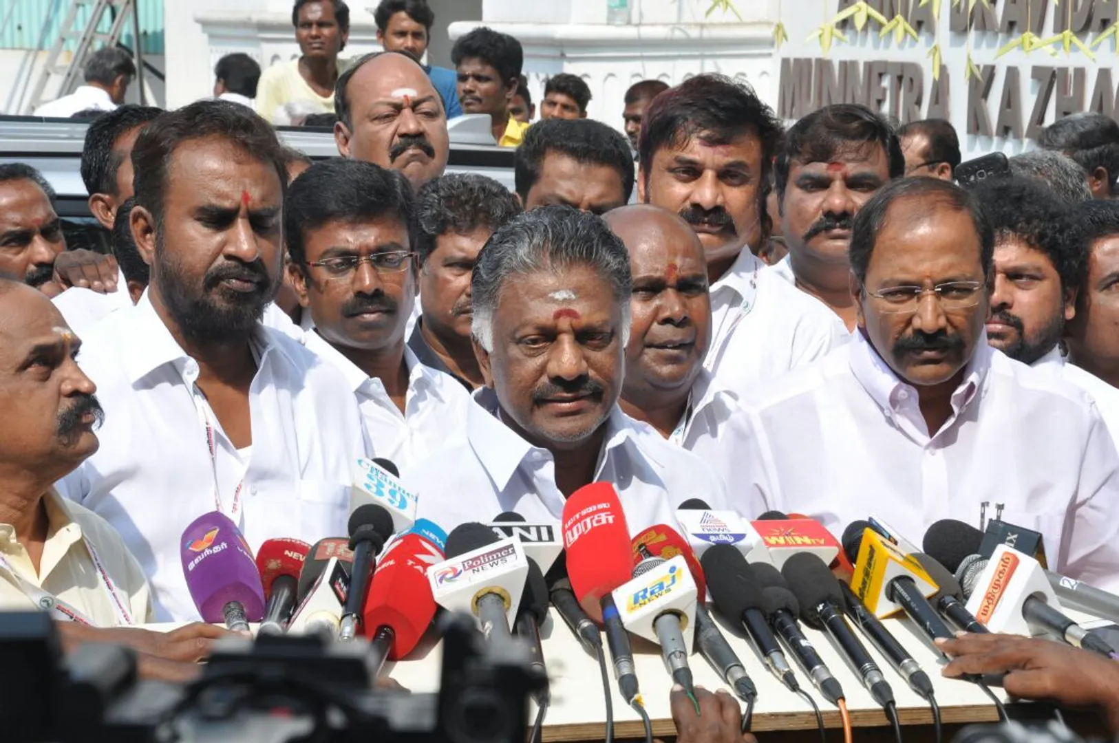 o. panneerselvam aiadmk